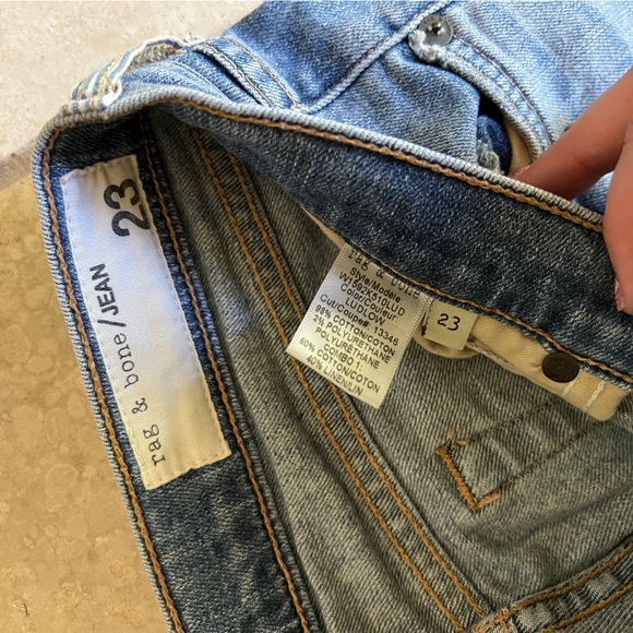 Rag & bone Mid Rise Tomboy in Ludlow - Picture 8 of 8